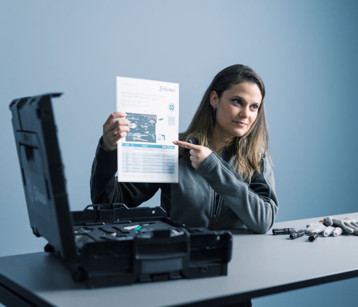 Praxisnahes Lernen: Interaktive Crimp- und Montage-Sessions am Stäubli Stand (Foto: Stäubli Electrical Connectors AG)