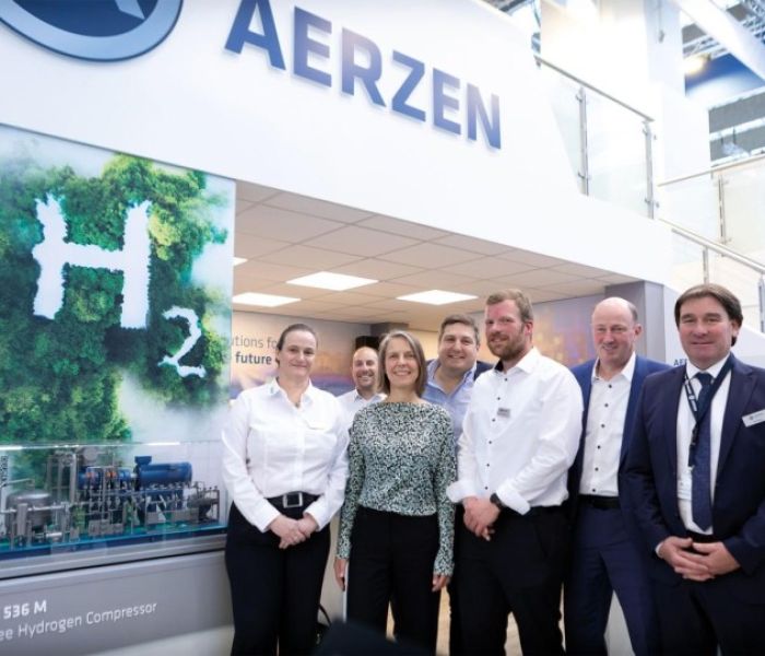 AERZEN und HH2E haben auf der ACHEMA 2024 die Zusammenarbeit (Foto: AERZEN)